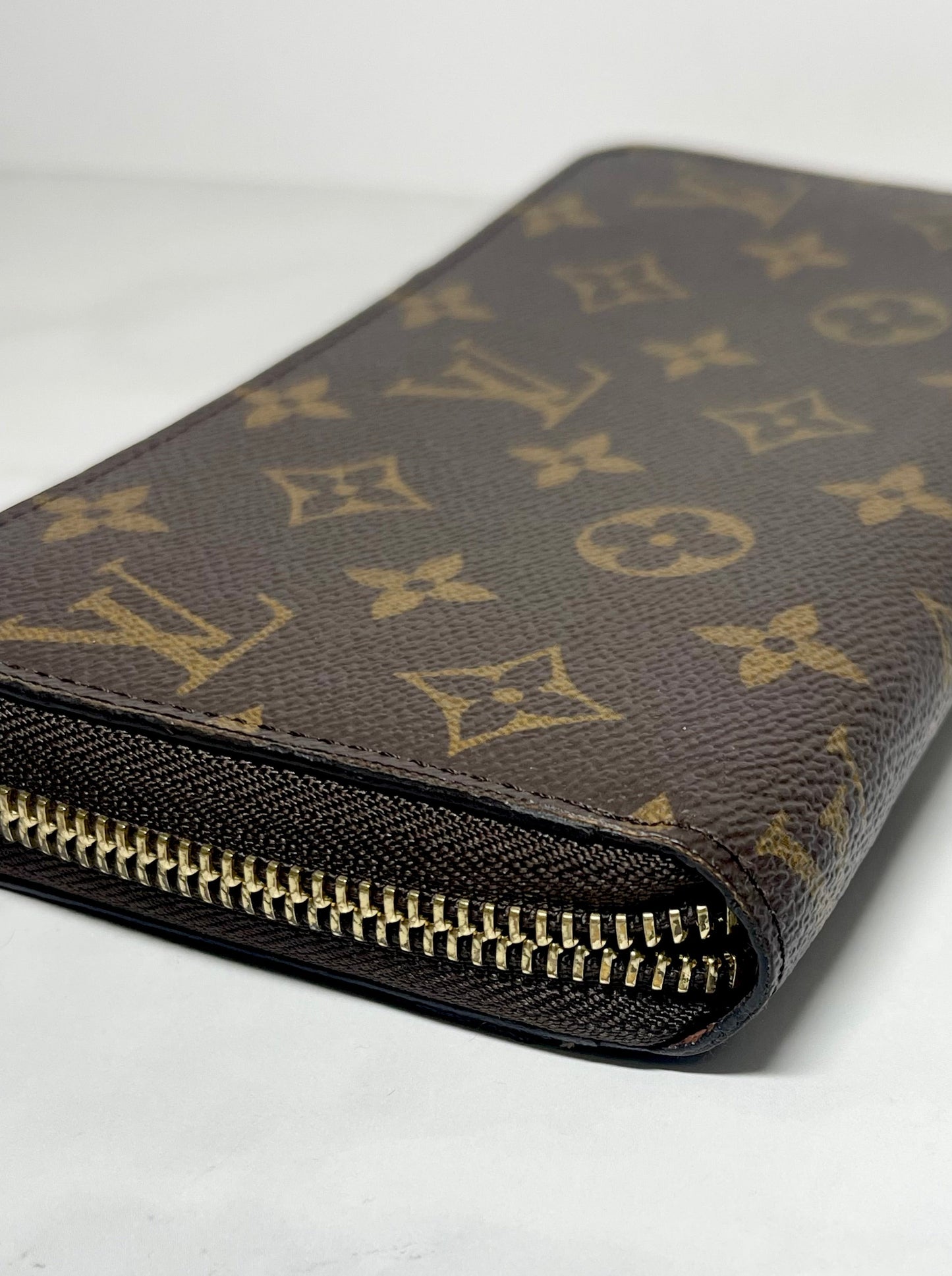 Louis Vuitton Zippy Monogram Wallet
