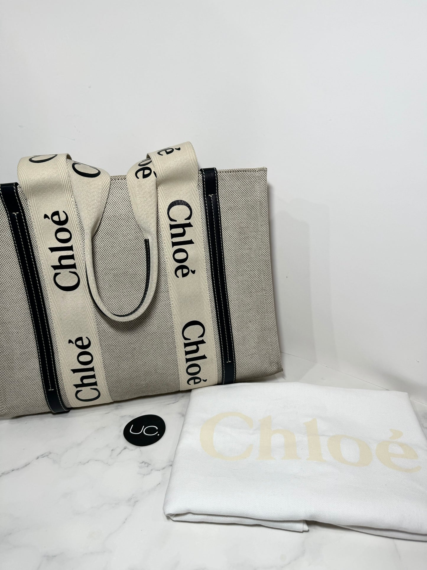 Chloé ‘Woody’ Medium Tote. Linen, White, Navy.