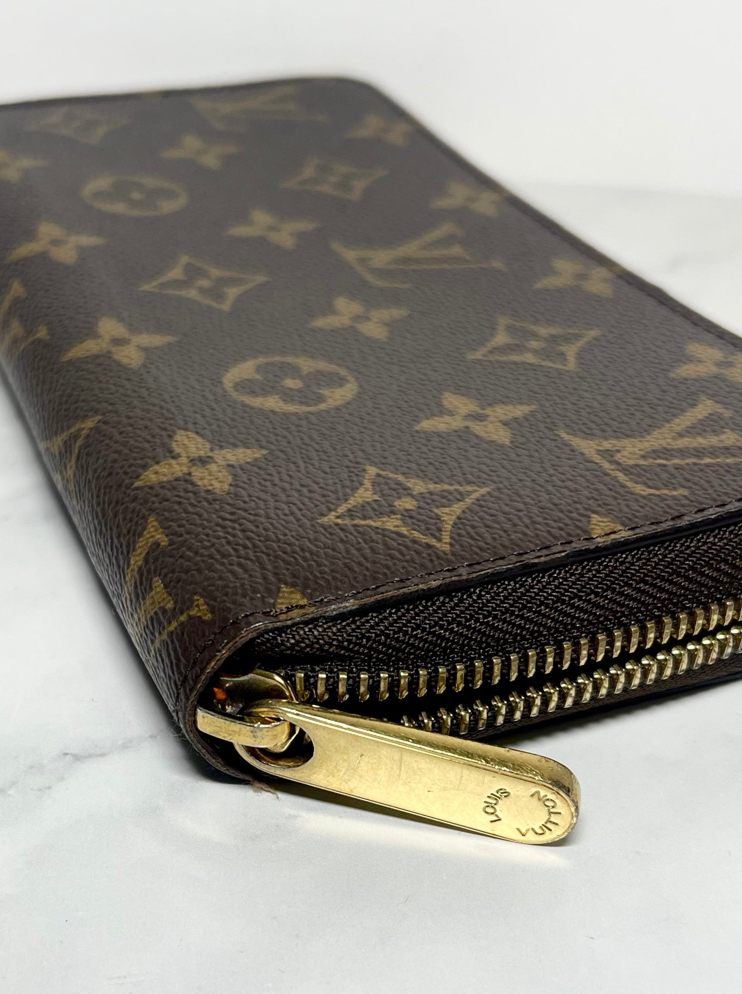 Louis Vuitton Zippy Monogram Wallet
