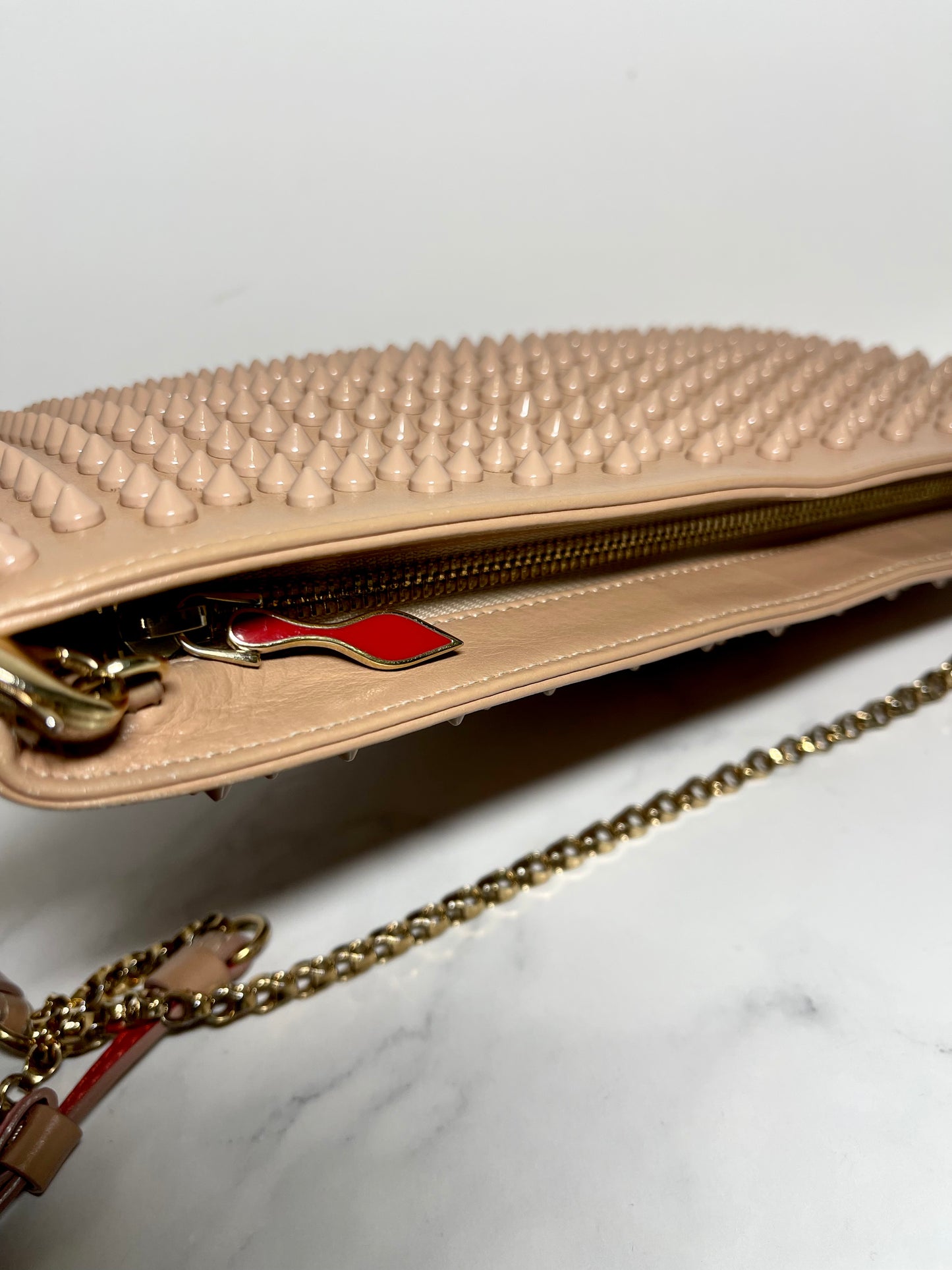 Christian Louboutin Loubiposh NV Clutch/Crossbody Bag in Nude