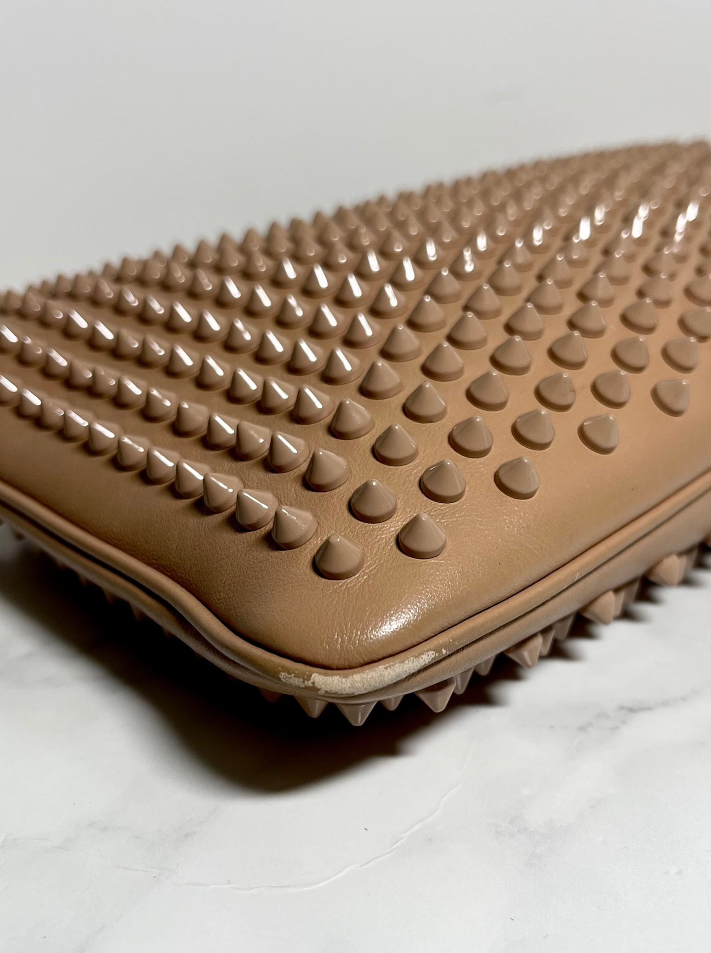 Christian Louboutin Loubiposh NV Clutch/Crossbody Bag in Nude