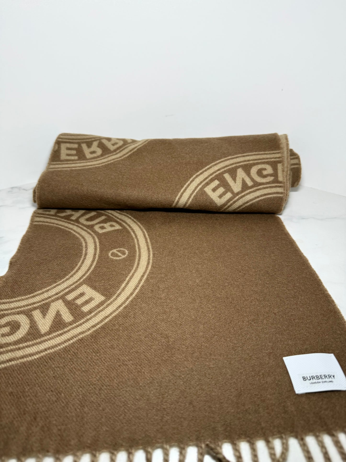 Burberry Roundal Jaquard Scarf in Archive Beige, NWT, 100% Wool