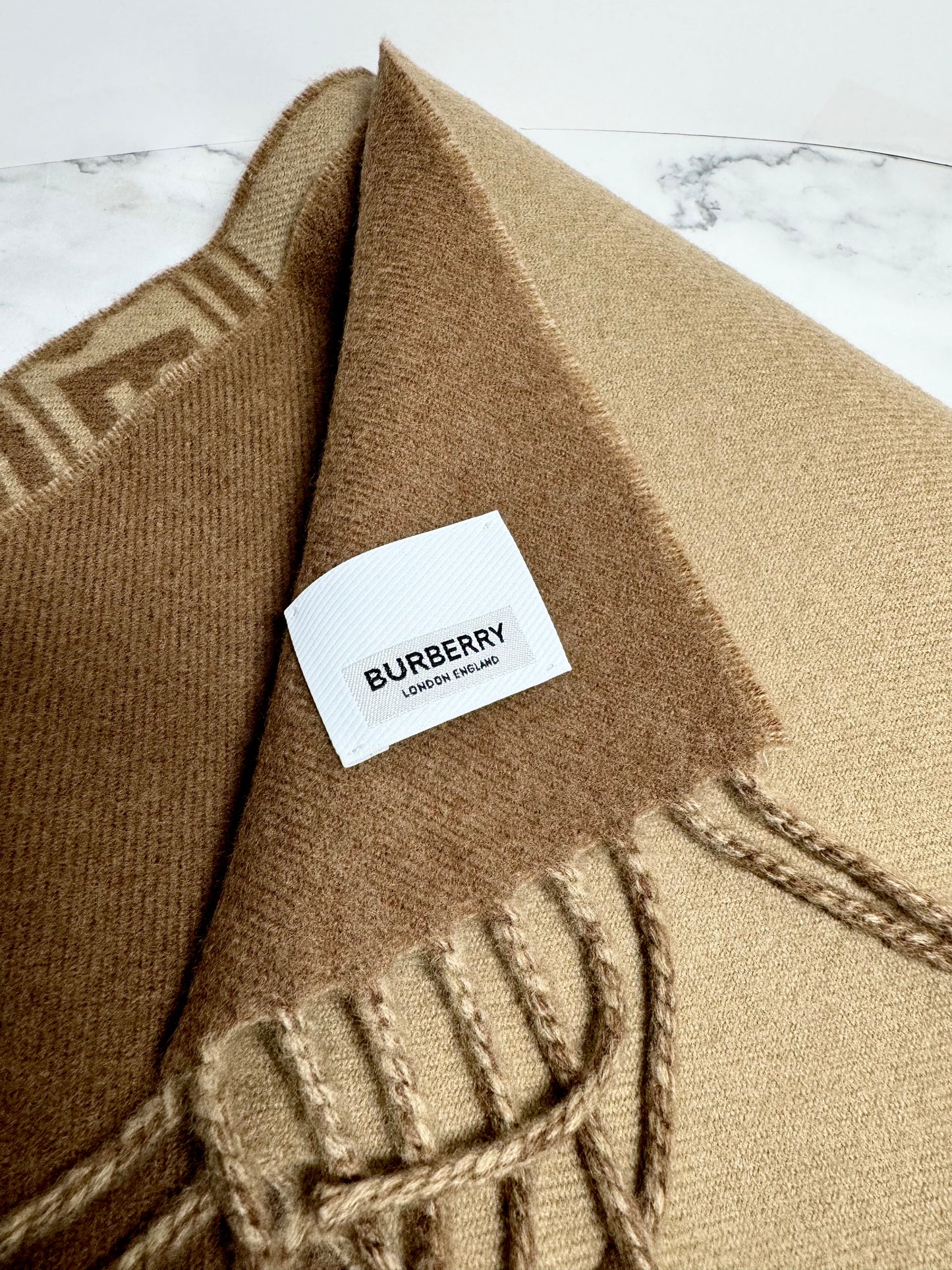 Burberry Roundal Jaquard Scarf in Archive Beige, NWT, 100% Wool