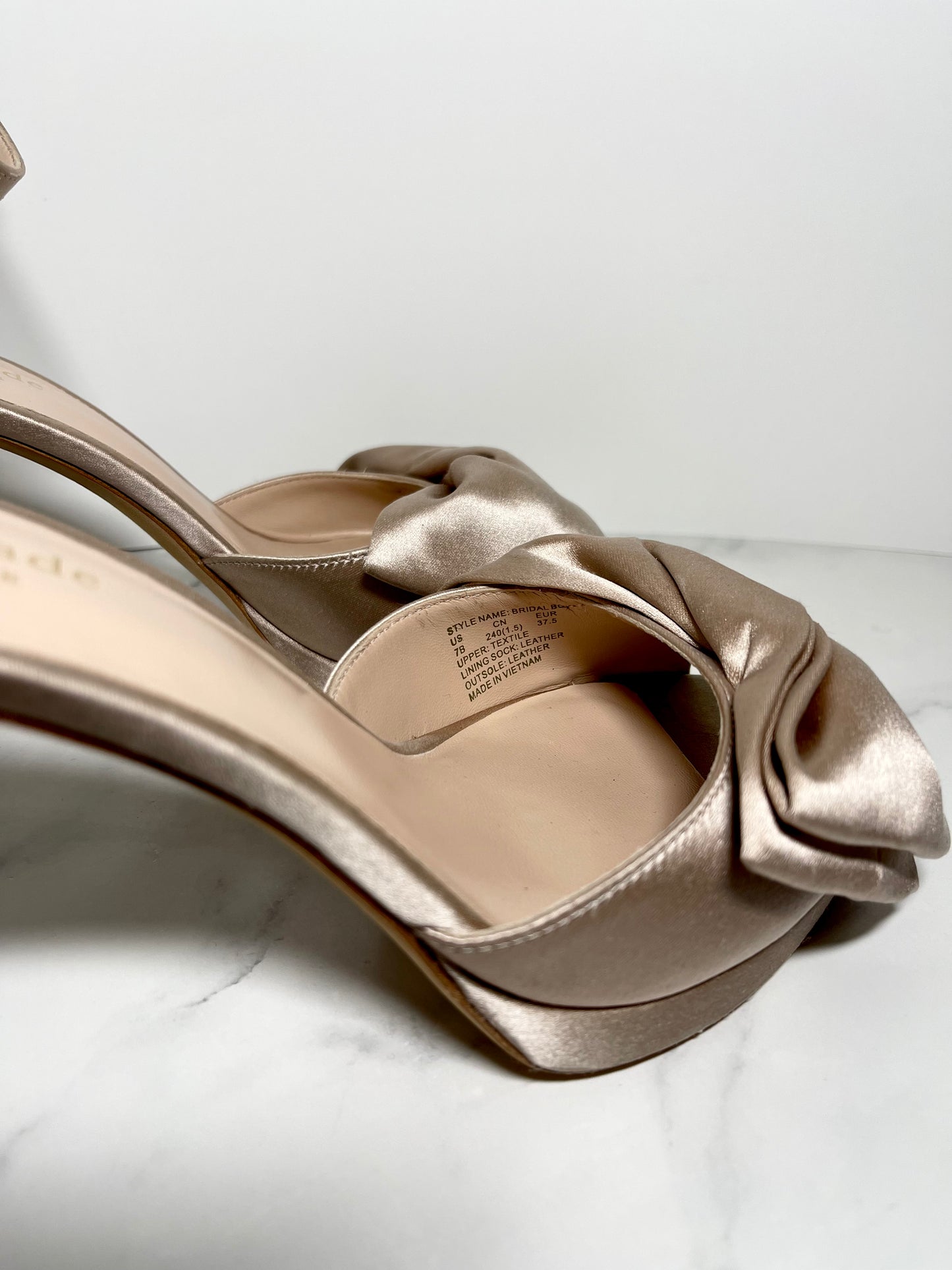 Kate Spade, Bridal Bow Pumps, Pale Vellum, Size 7