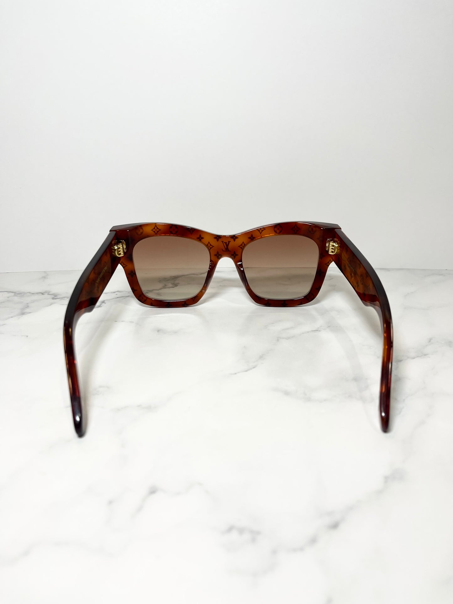Louis Vuitton Blade Square Sunglasses Z1615W
