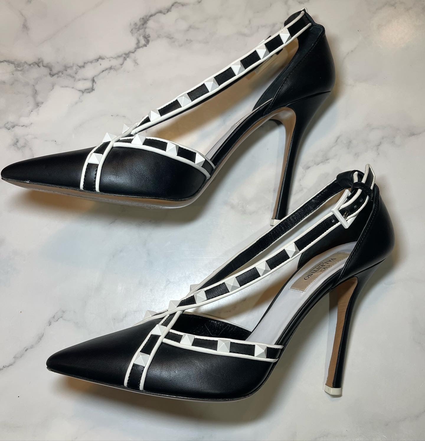 Valentino D’Orsay Rockstud Pumps, Size 39