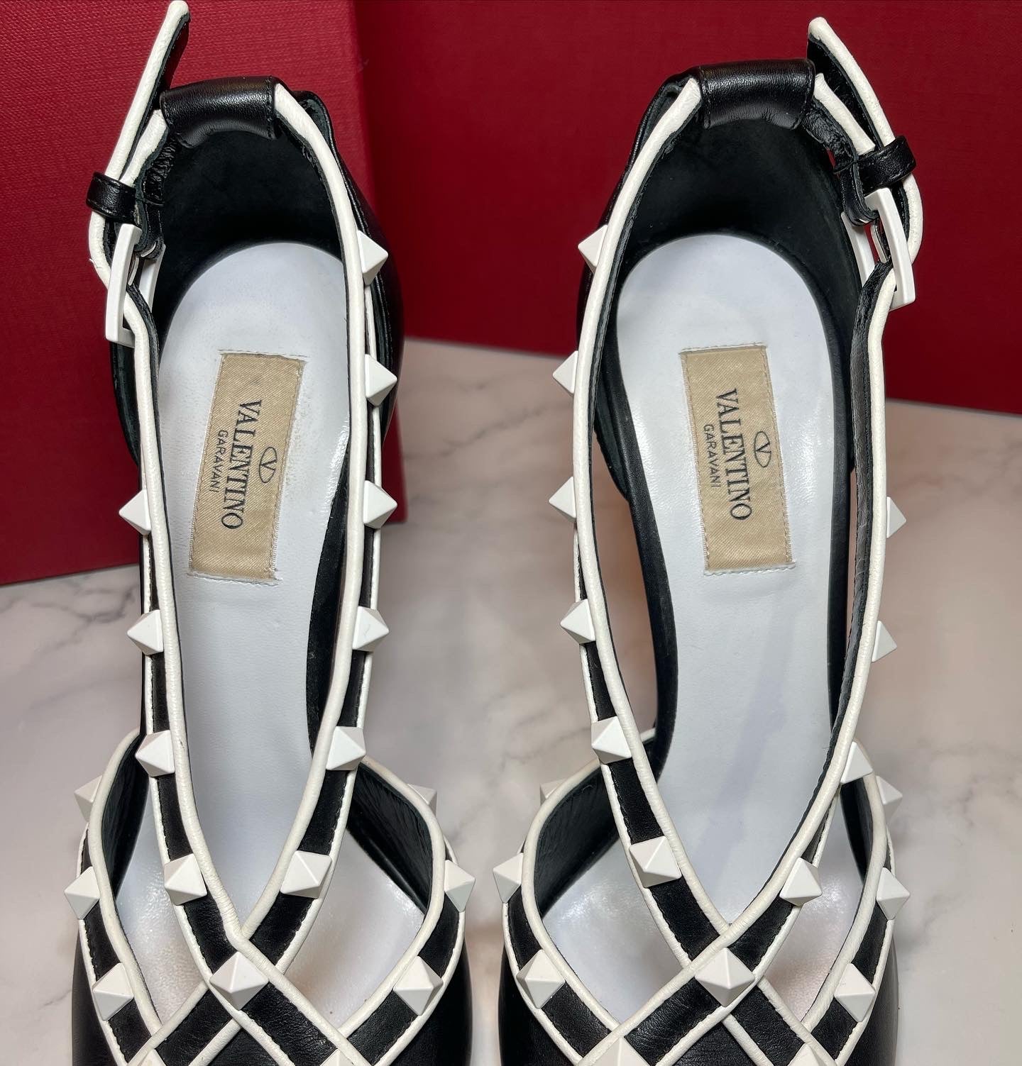 Valentino D’Orsay Rockstud Pumps, Size 39
