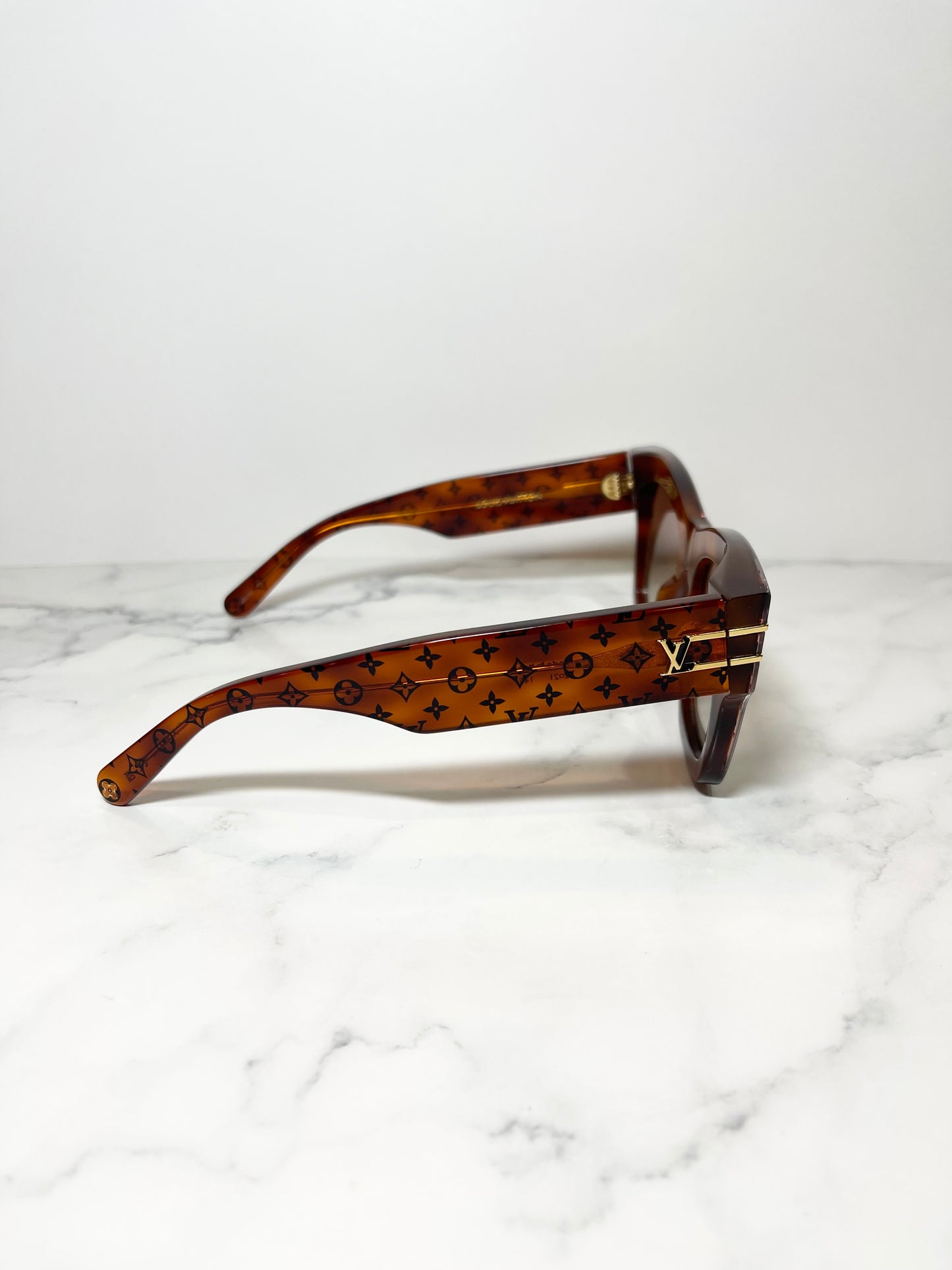 Louis Vuitton Blade Square Sunglasses Z1615W