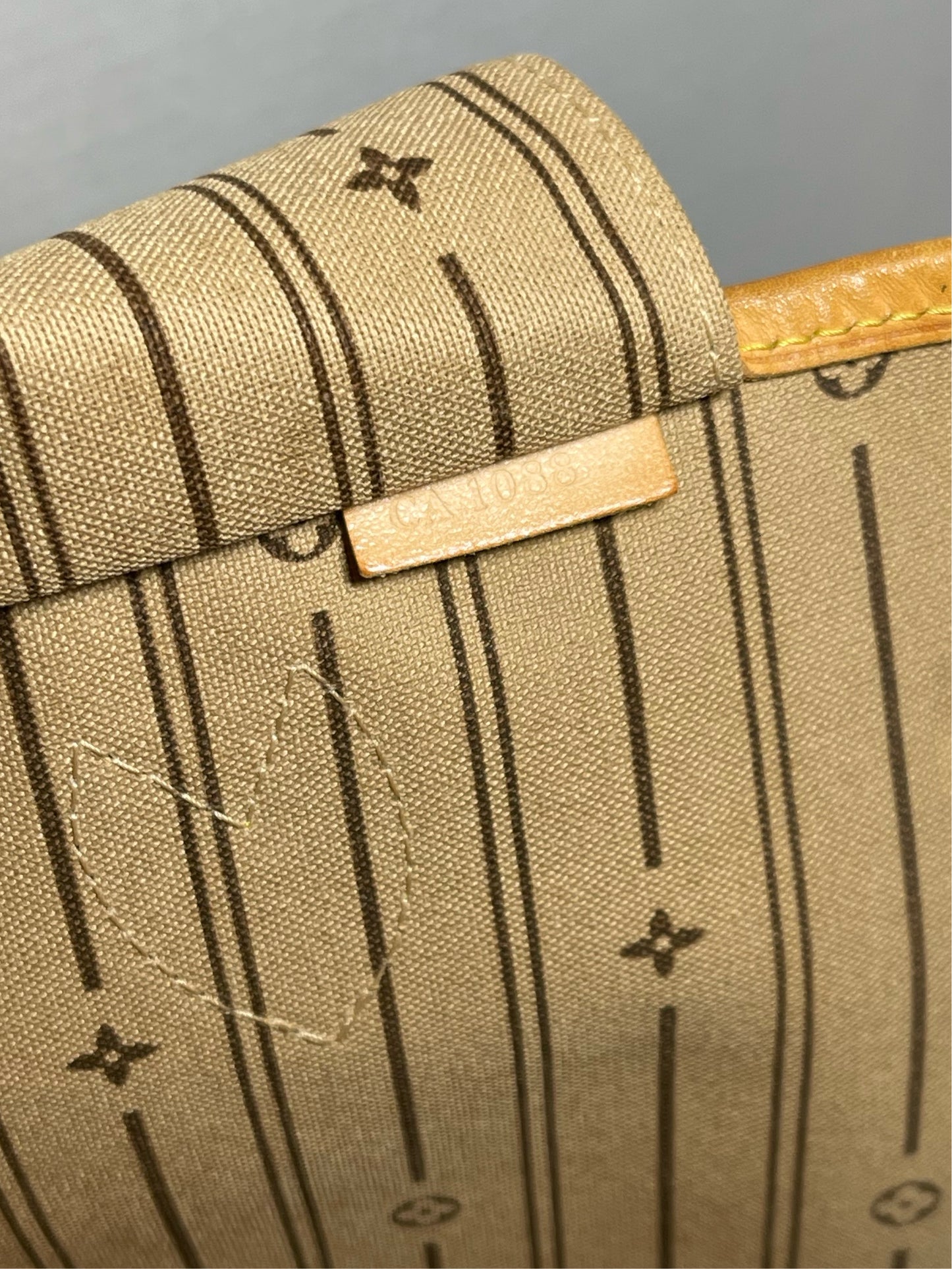 Louis Vuitton Neverfull MM