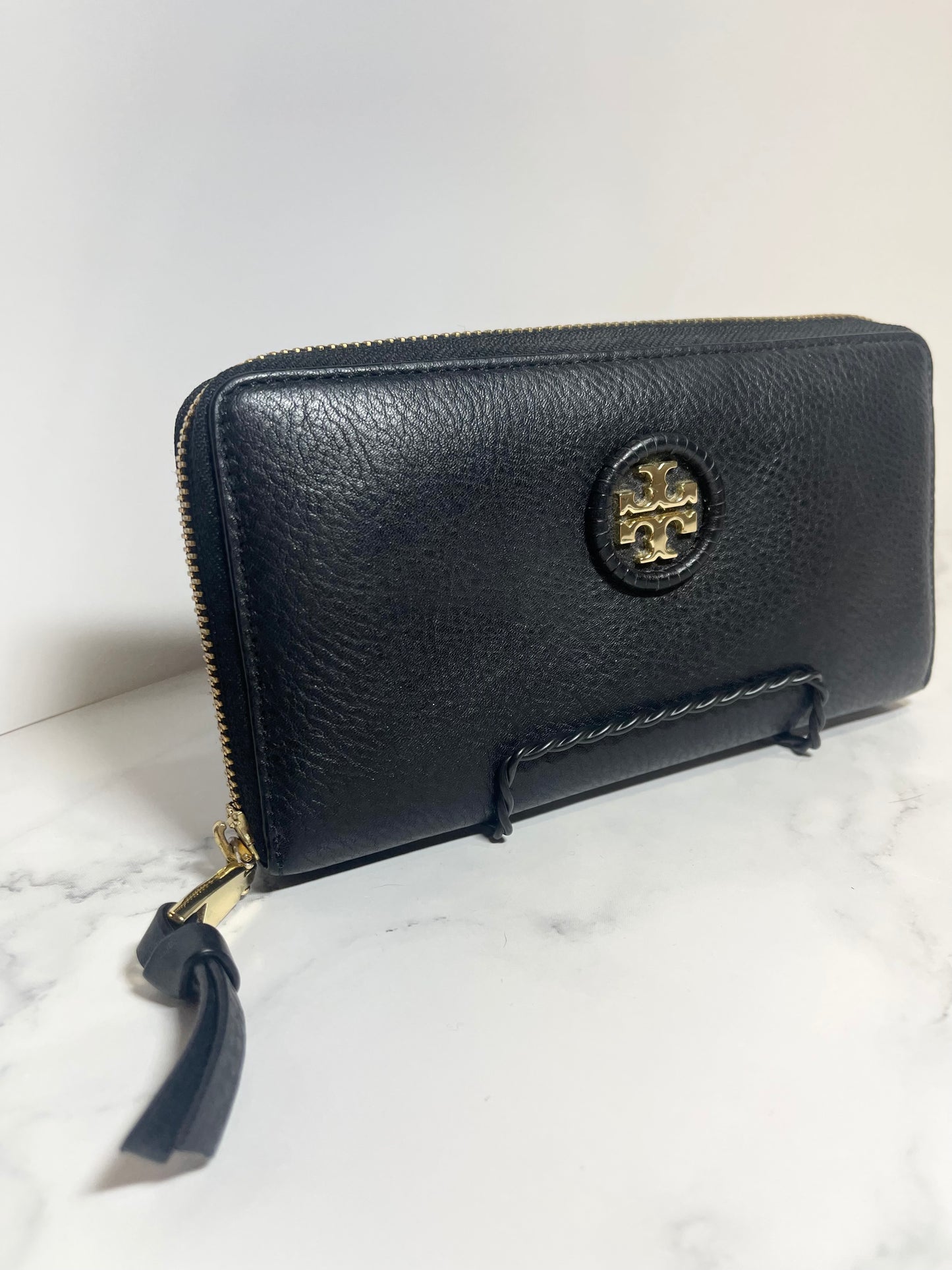 Tory Burch Logo Zippy Wallet