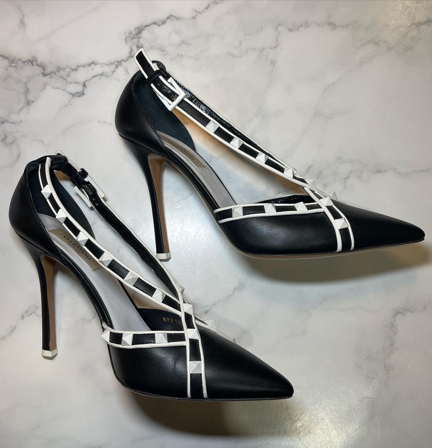 Valentino D’Orsay Rockstud Pumps, Size 39