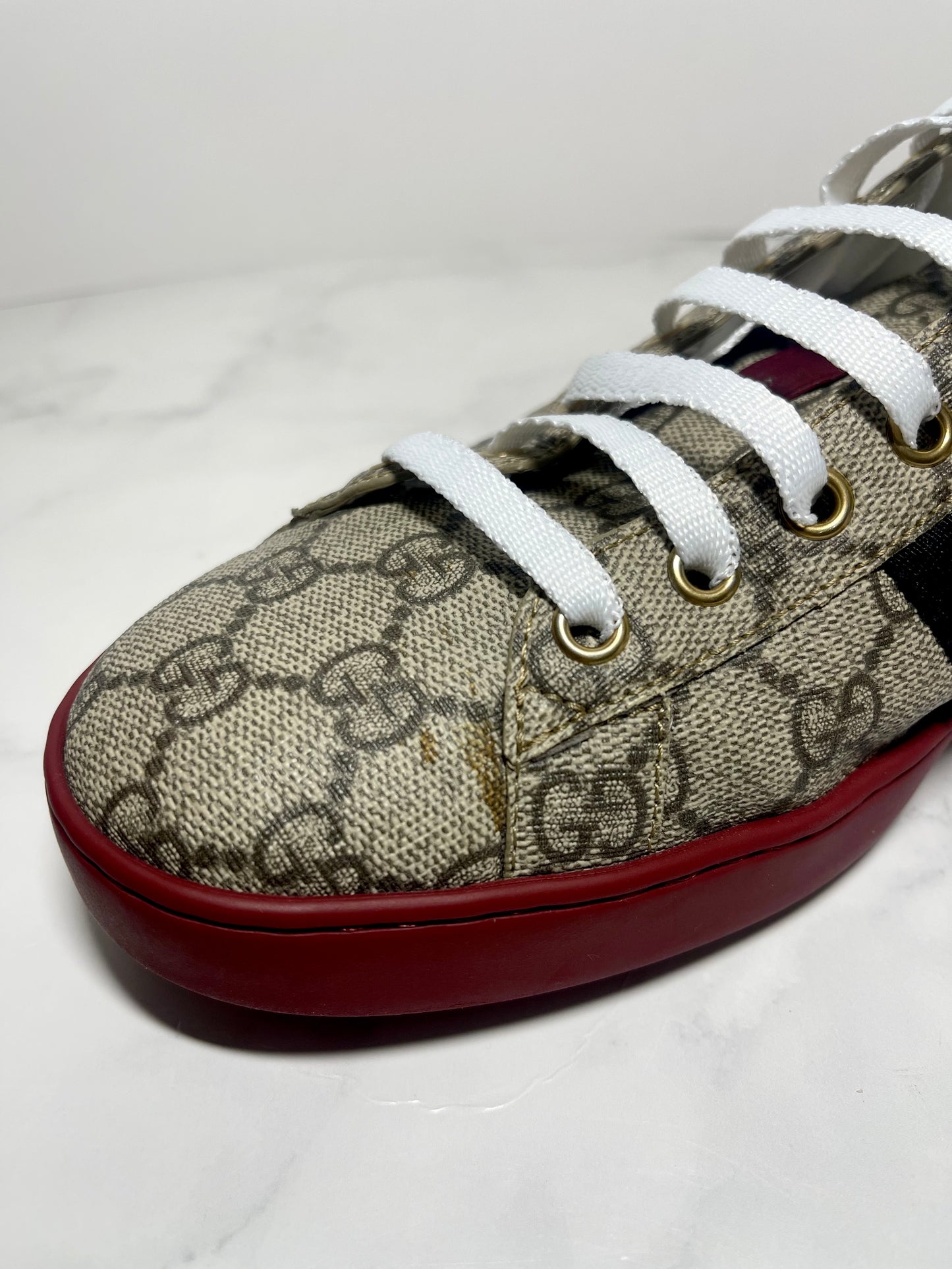 Gucci Men's Ace GG Supreme Sneaker, Size 8