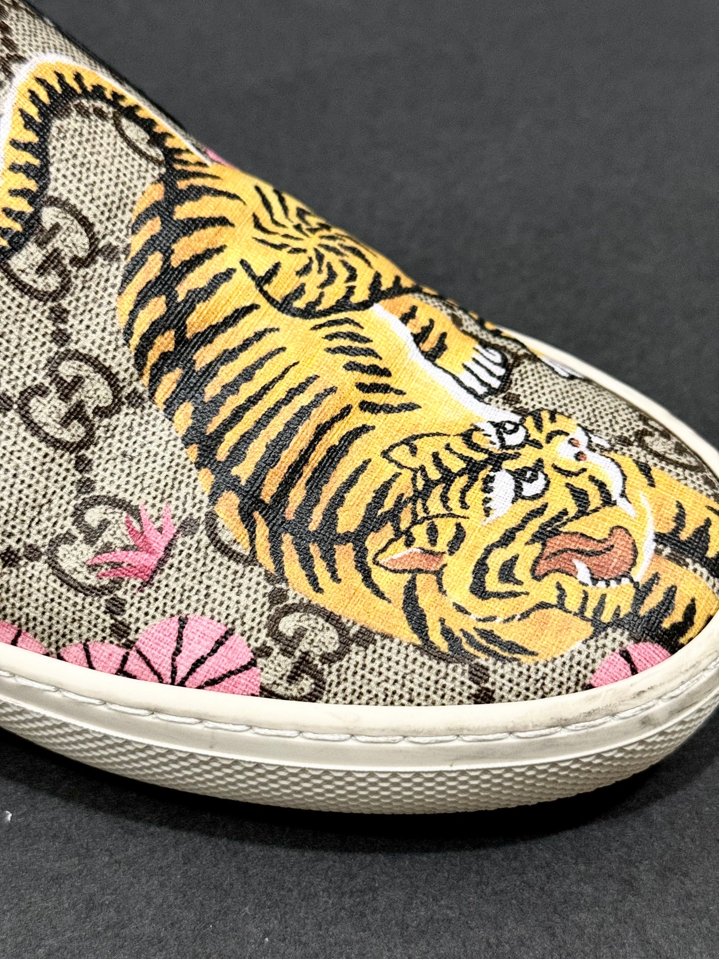 Gucci Dublin Bengal Tiger Slip On Shoes, Size 39