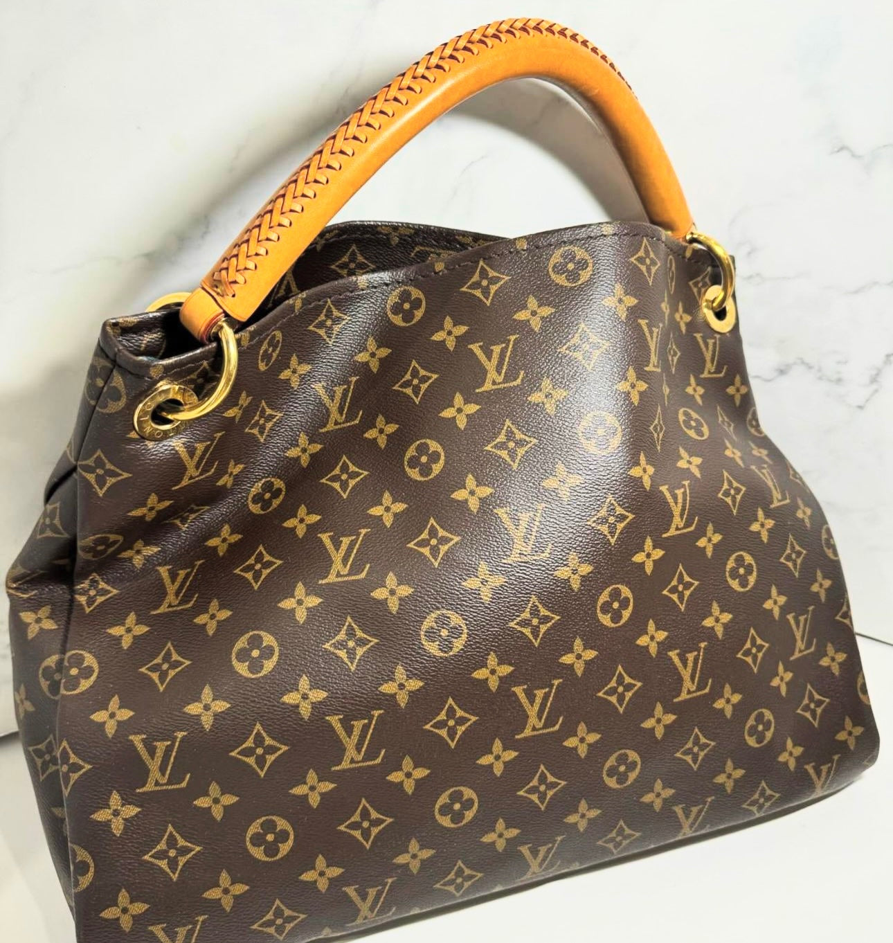 Louis Vuitton Artsy MM with Box and Dust Bag