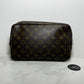 Louis Vuitton Trousse de Toilette 28