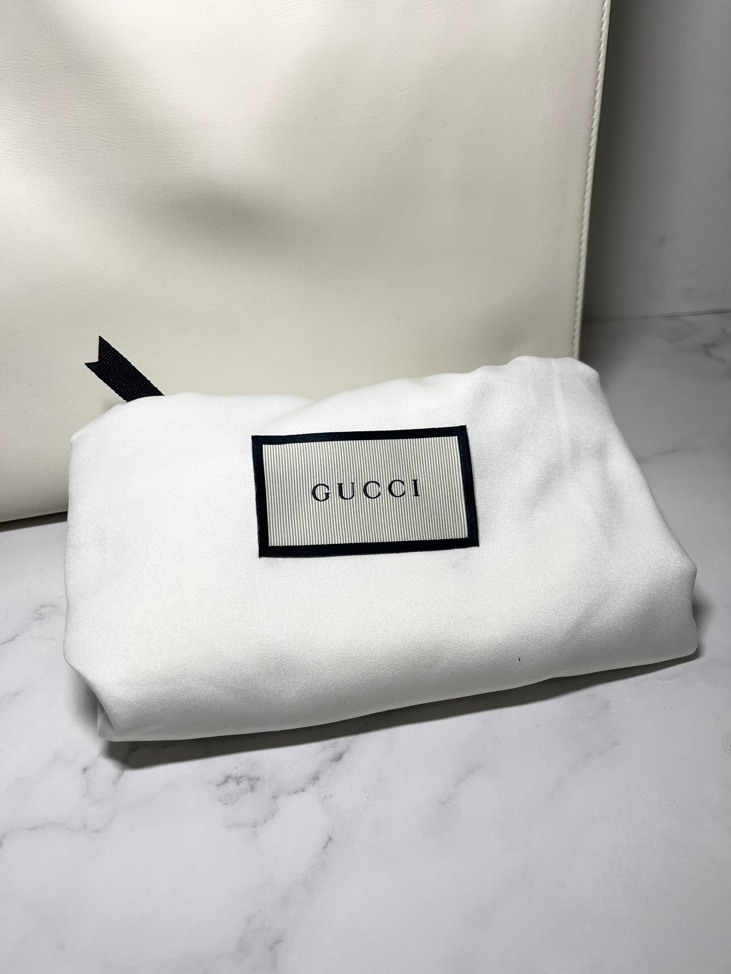 Gucci Ribbon Bow Bag in Ivory