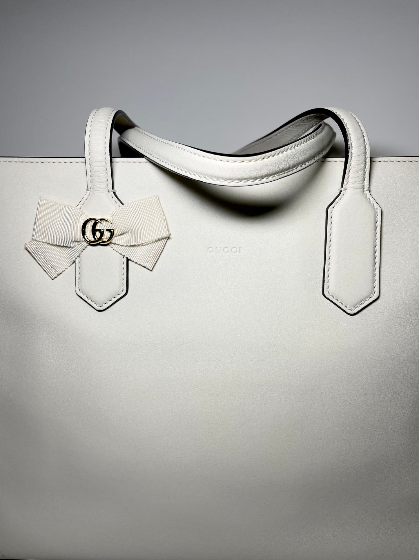 Gucci Ribbon Bow Bag in Ivory