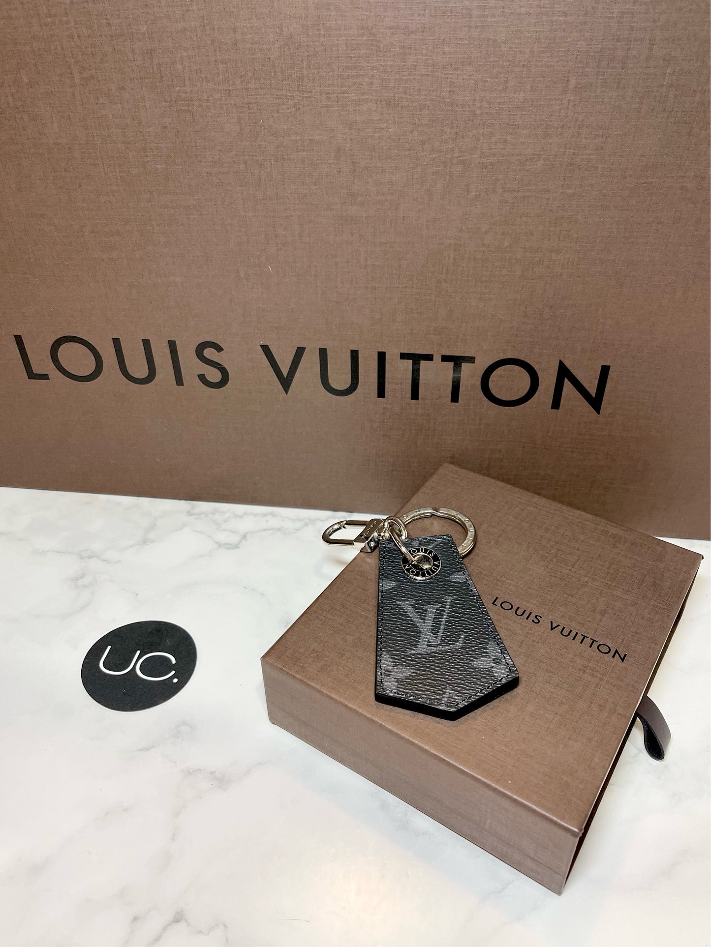 Louis Vuitton Monogram Eclipse Canvas Enchappe Key Holder Louis