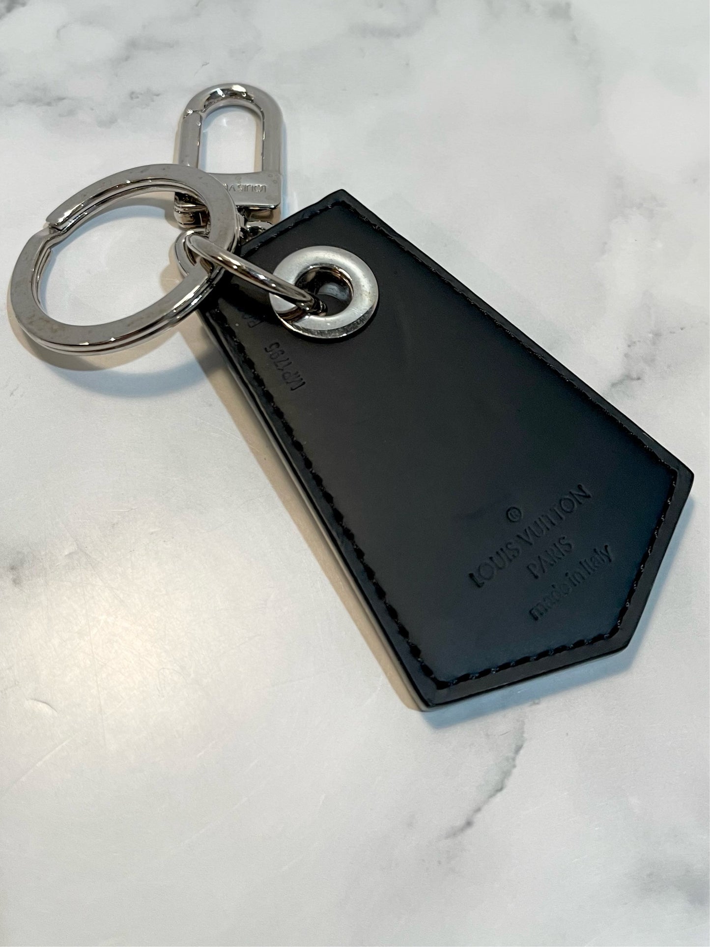 Louis Vuitton Monogram Eclipse Enchappe Key Holder - Black