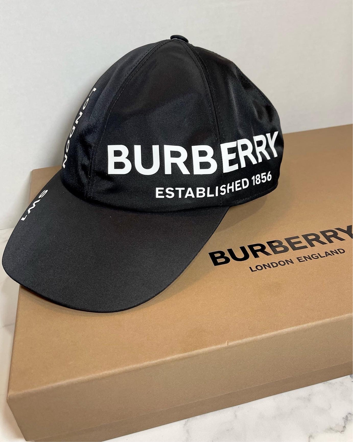 Burberry Nylon Ball Cap – Uncommon Collective display picture 1